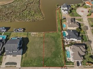 923 Davis Rd, League City, TX 77573