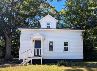 1135 Holt St, Muskegon, MI 49442