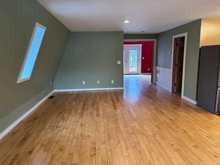 144 Alexander Ln — Photo 10