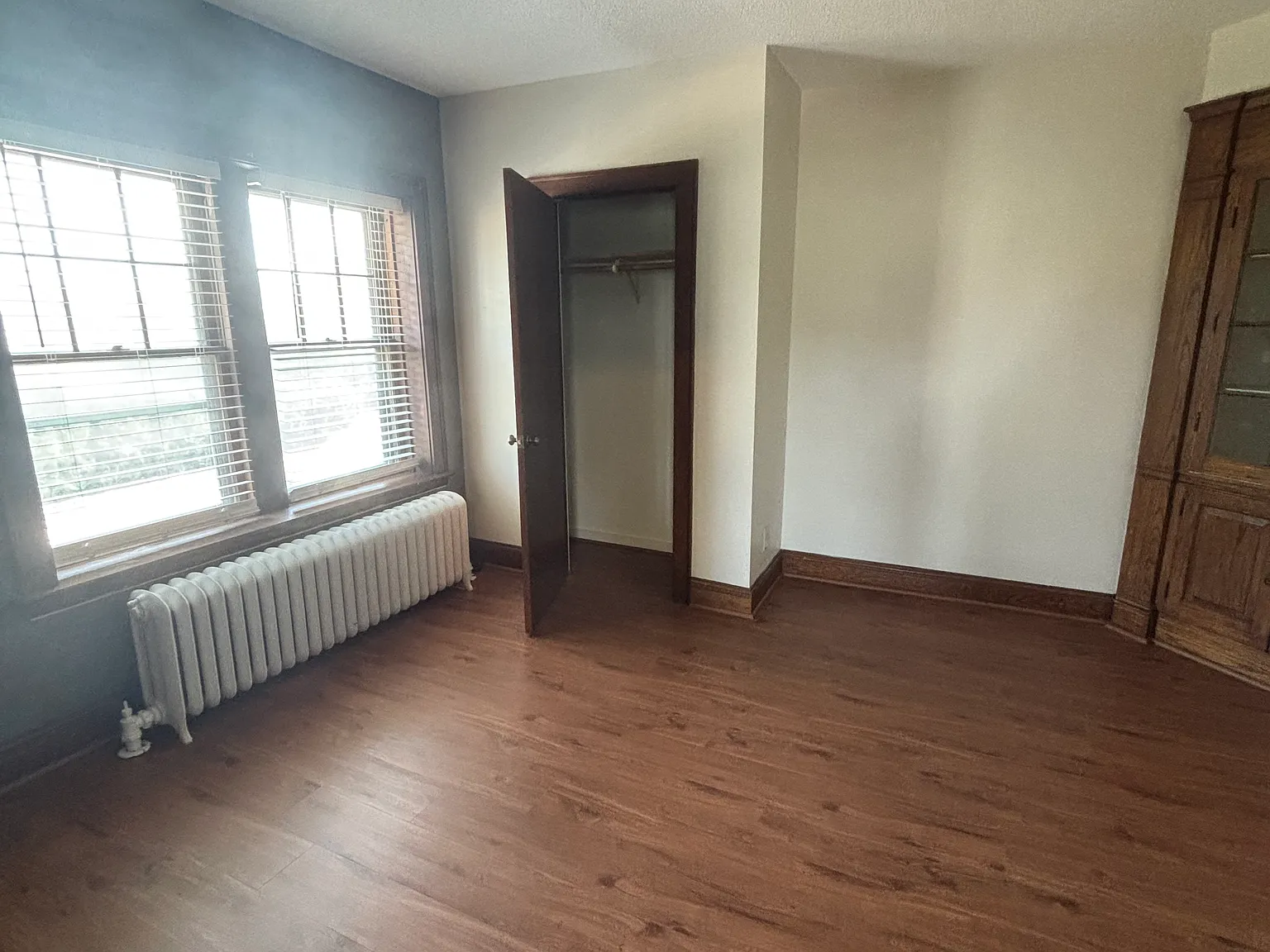 3 bed, 1200 sqft, $2,100 — Photo 3