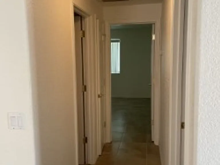 711 Delta Dr — Photo 8