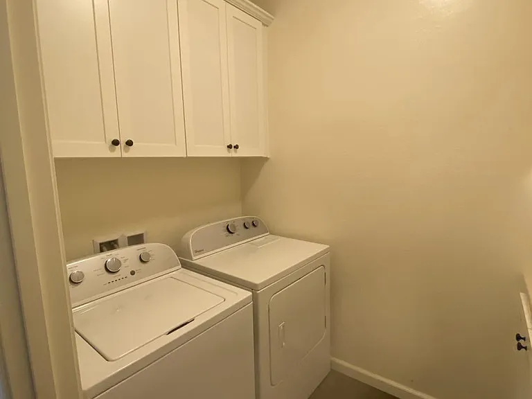 2406 Plantation Ave — Photo 6