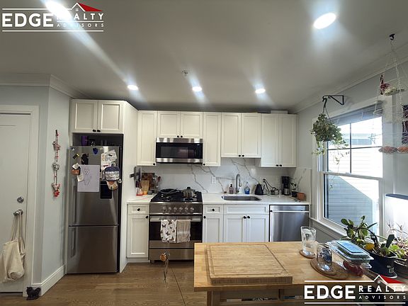 3rd image of 14 Lopez Ave #3