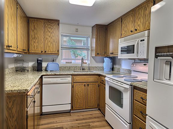 3rd image of 6048 Quinn Ave NW