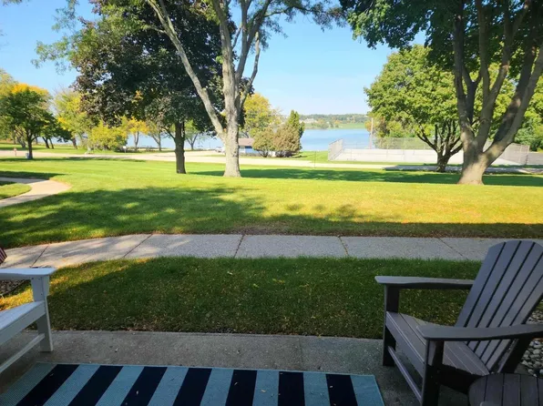 31 Lausanne COURT #7, Lake Geneva, WI 53147