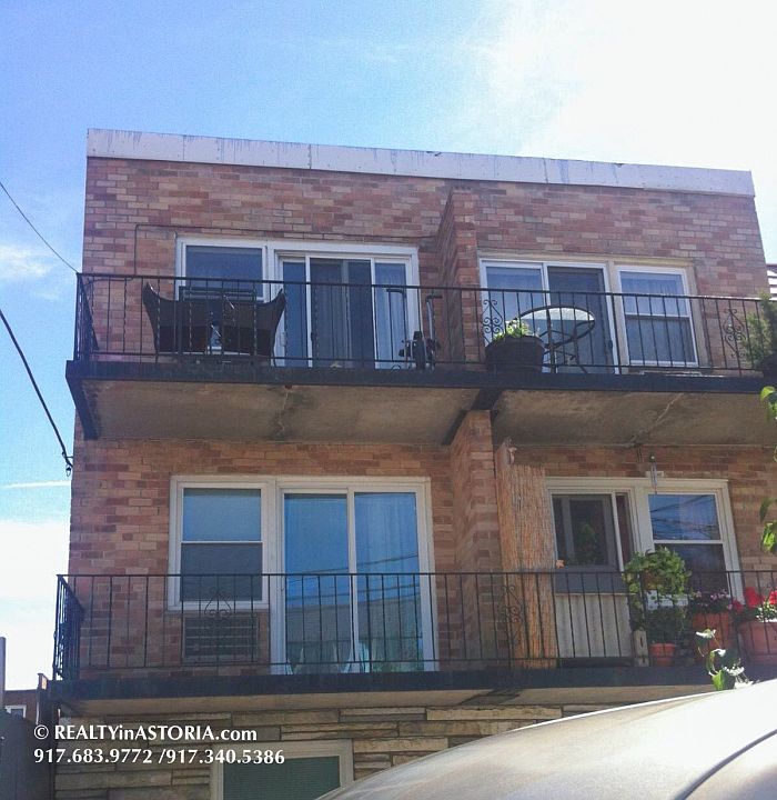 2nd image of 2627 28th St APT 2C