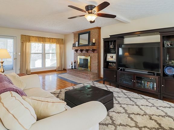 5th image of 12070 Stillwind Dr