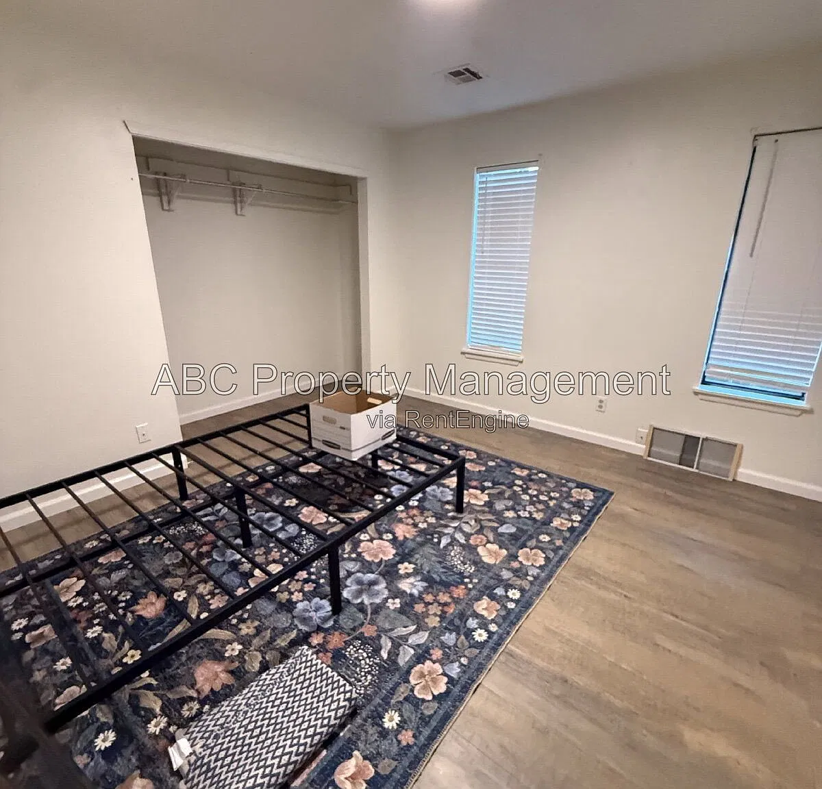 2 bed, 1.0 bath, 1128 sqft, $1,200 — Photo 4