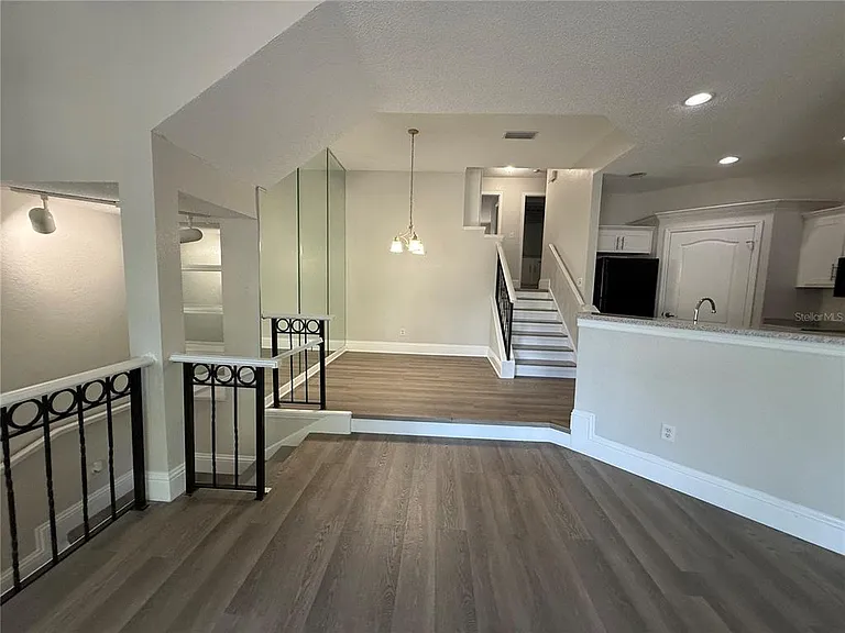 609 Island Place Way #609 — Photo 2