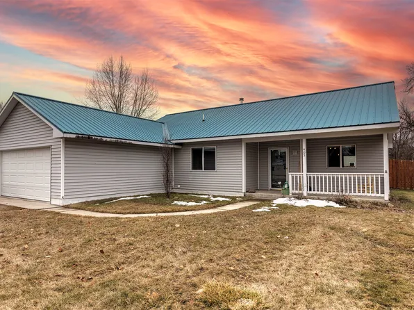 403 E 2nd St, Stevensville, MT 59870
