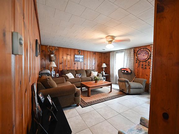 4th image of 16566 S Broadway St #11