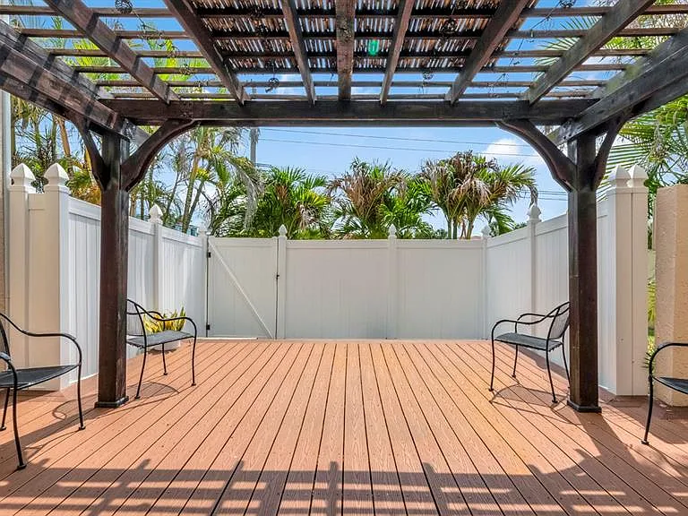 7 Emerald Ct — Photo 31
