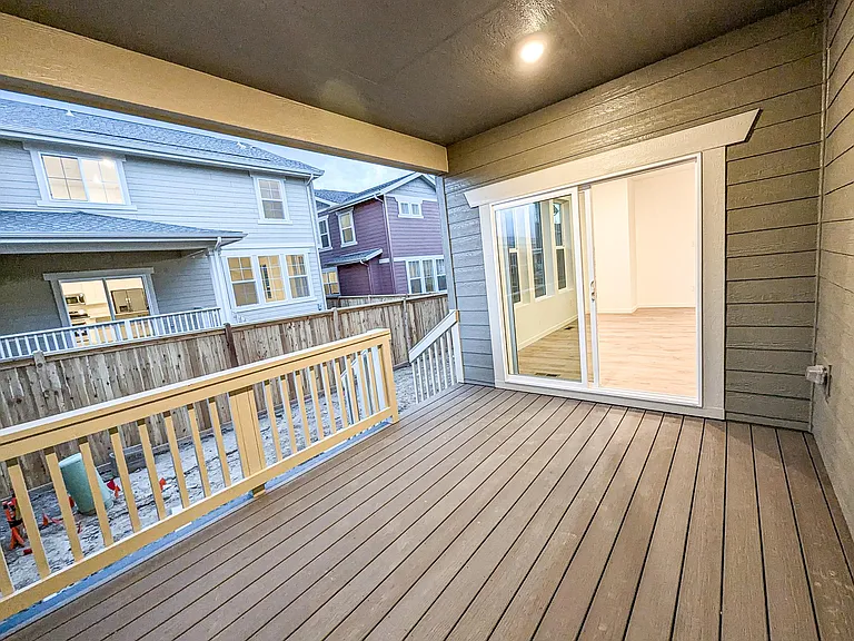 636 Lillibrook Pl — Photo 25