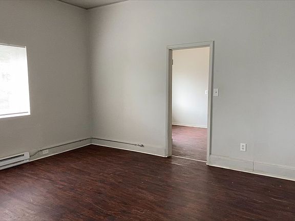 3rd image of 906 Elberon Ave APT 22