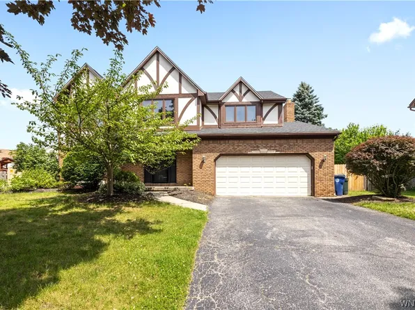 62 Hoviland Ct, Getzville, NY 14068