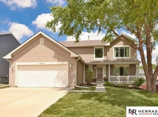 15970 S St, Omaha, NE 68135