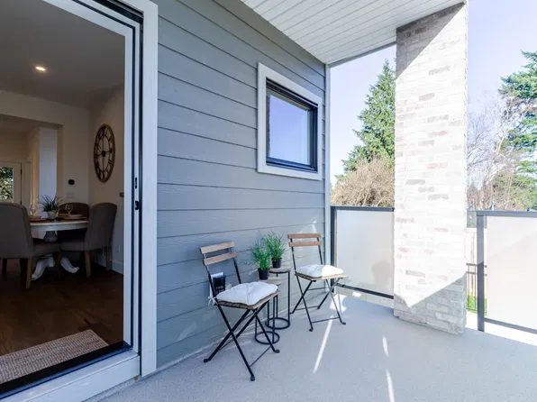 2469 Beck Rd, Abbotsford, BC V2S 4S3