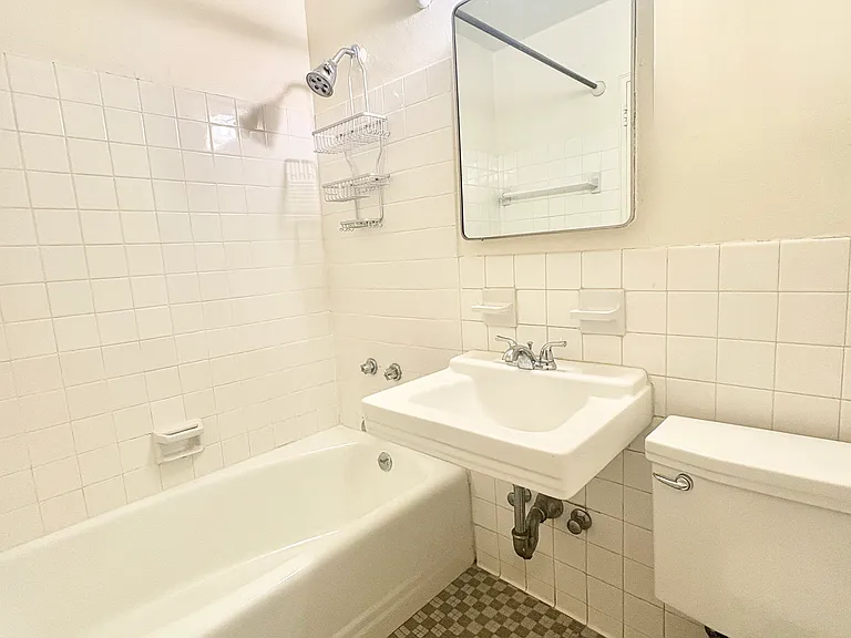 399 E 72nd St #12C — Photo 11