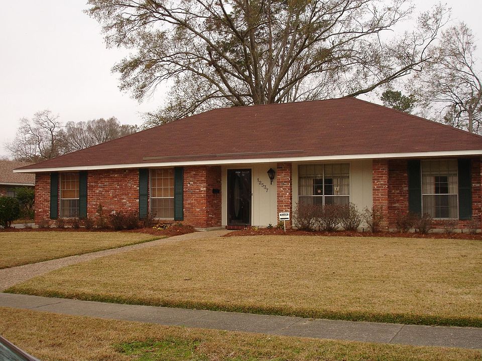 Updated, clean & move in ready!