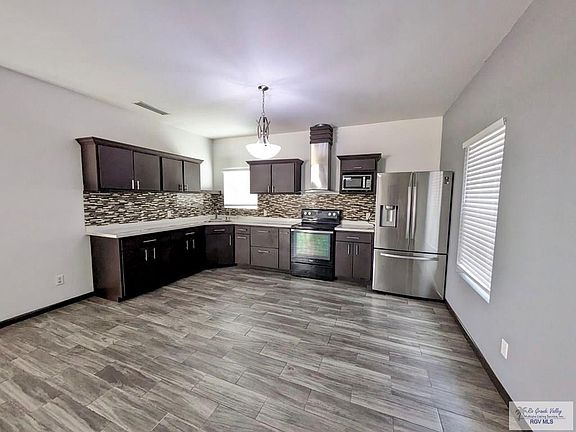 5th image of 2256 Concord Pl