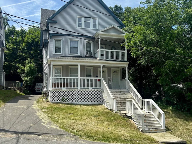 185 Monmouth Ave — Photo 13