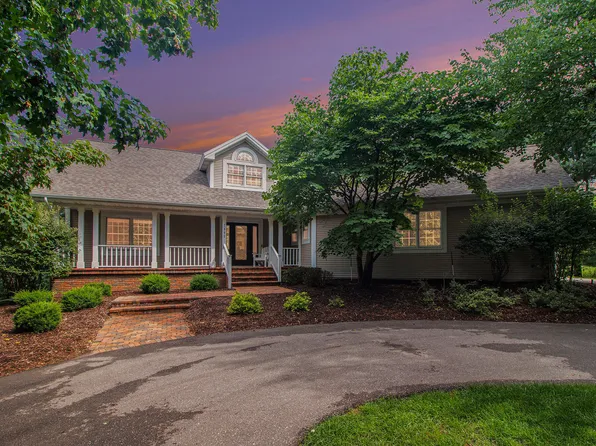 7895 Lena Rose Ln SE, Ada, MI 49301