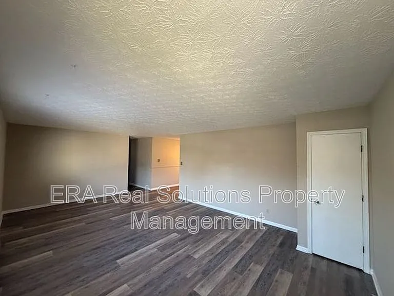 93 Georgetown Dr — Photo 6