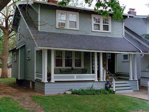 2592 - 2594 Indianola Duplex