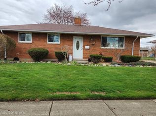 34036 Pawnee St, Westland, MI 48185
