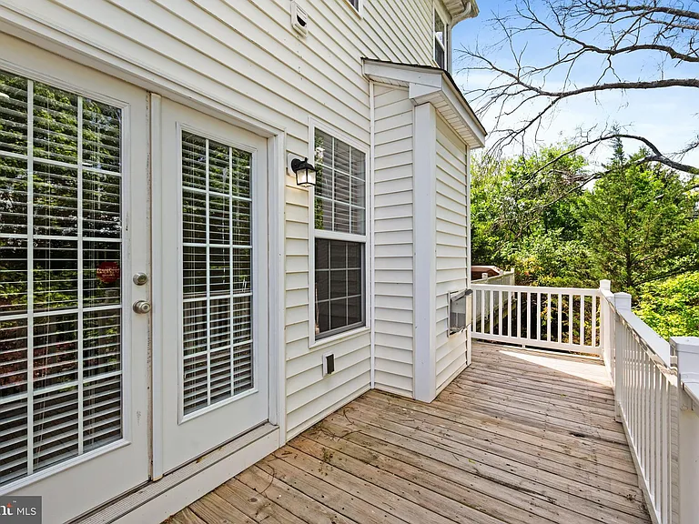 8342 Broderick Cir — Photo 19