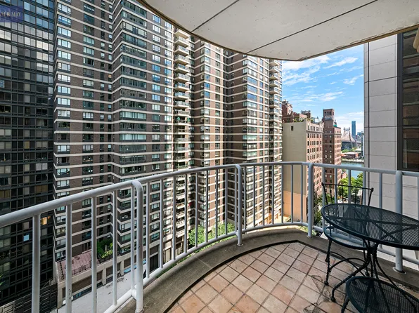 420 East 58th Street image 5 of 8