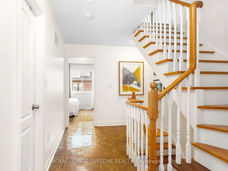 16 Lightbourn Ave — Photo 18