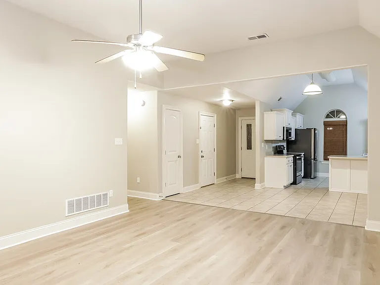 240 Brighton Village Loop — Photo 3
