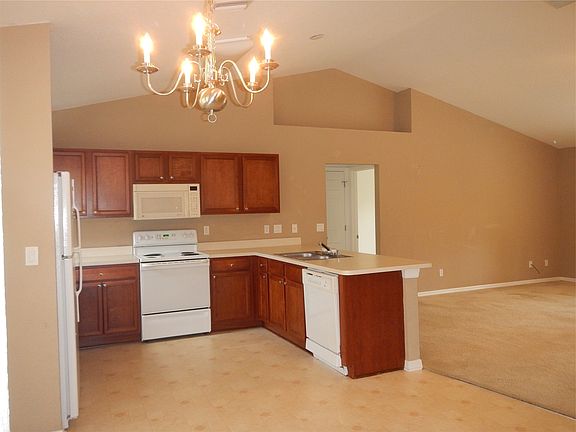 5th image of 2963 Marler St