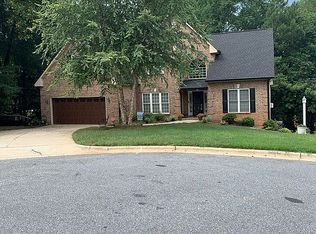 3817 11th Street Pl NE, Hickory, NC 28601