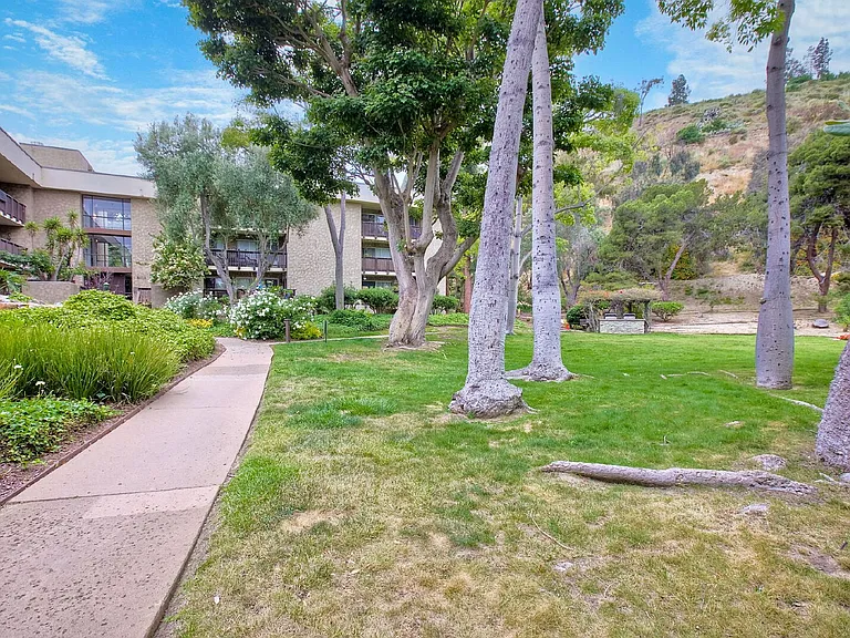 6202 Friars Rd #305 — Photo 25