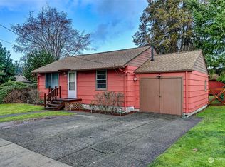 134 3rd Ave SW, Pacific, WA 98047