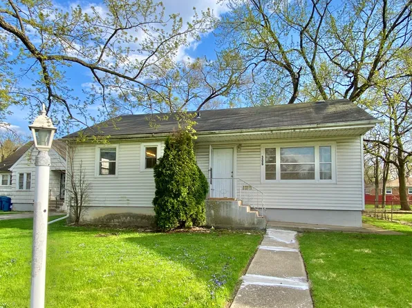 306 Calumet Blvd, Harvey, IL 60426