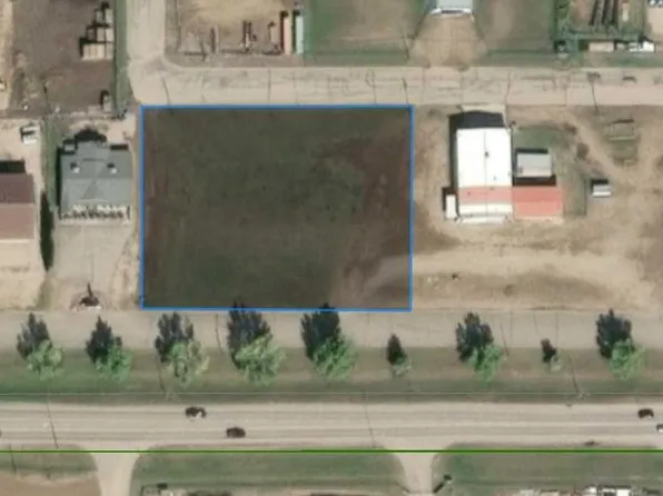 1526 14th Ave, Wainwright, AB T9W 1J8