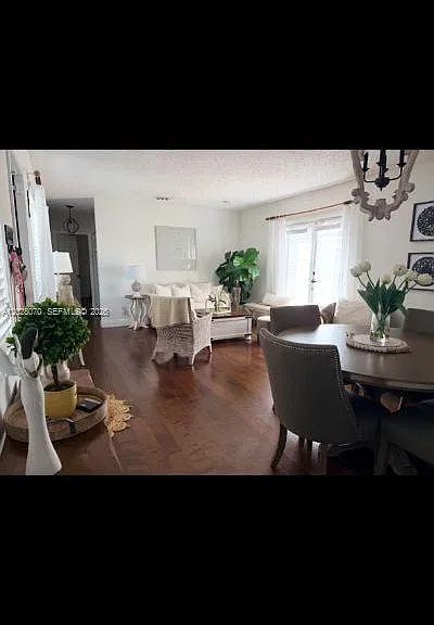 8370 SW 27th Ln — Photo 3