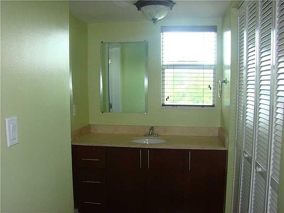 3rd image of 5830 SW 57th Ave APT 208