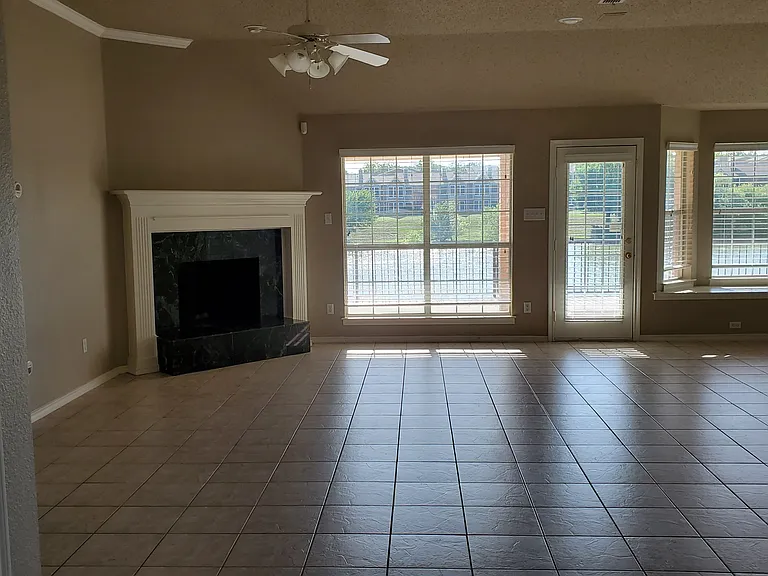 5930 River Bend Dr — Photo 8