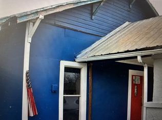 513 W 2nd St, Coleman, TX 76834