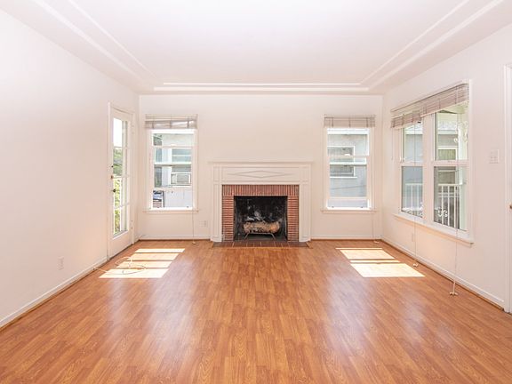 4th image of 771 1/2 E Doran St