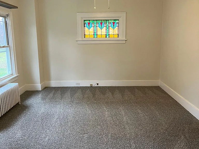 Dining room or could be used as a third bedroom