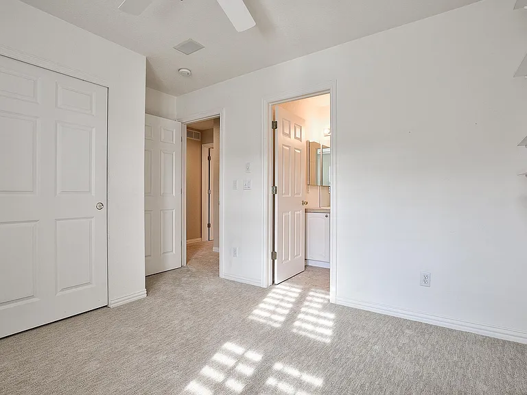 8300 Fairmount Dr — Photo 18