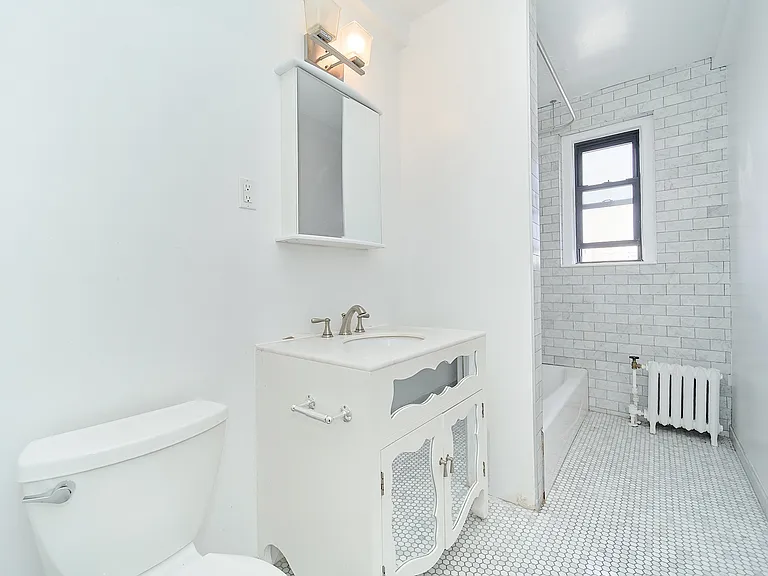 600 W 111th St #12B2 — Photo 11