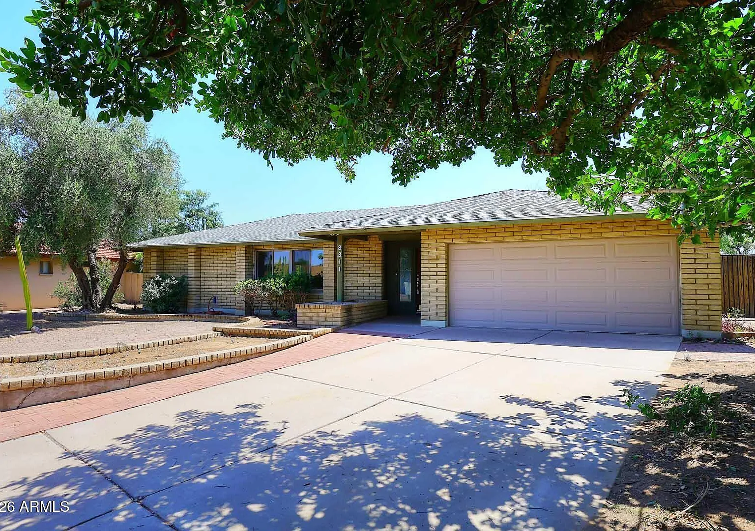 4 bed, 2114 sqft, $5,500 — Photo 2