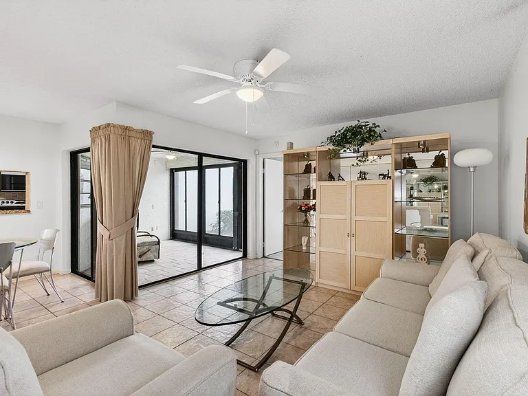 5851 Parkwalk Dr — Photo 18
