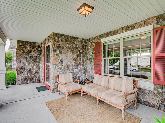 5th image of 4903 206th Drive Ct N